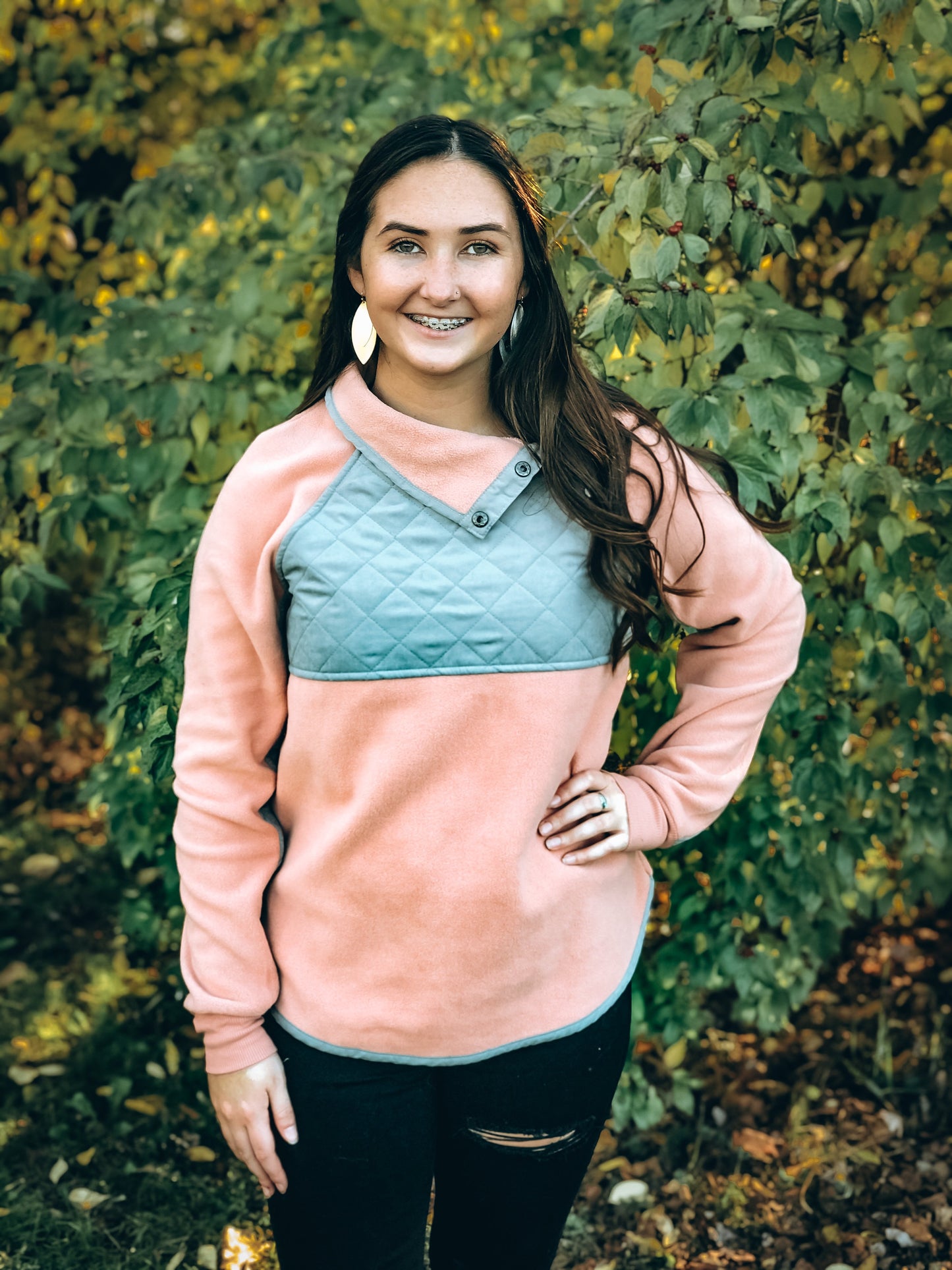 Charcoal/Pink Pullover