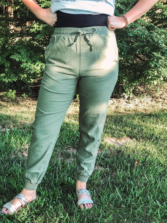 On The Sideline Linen Jogger | Olive