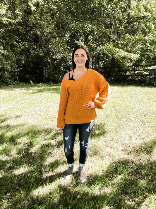 Larger Than Life Sweater (S-XL)